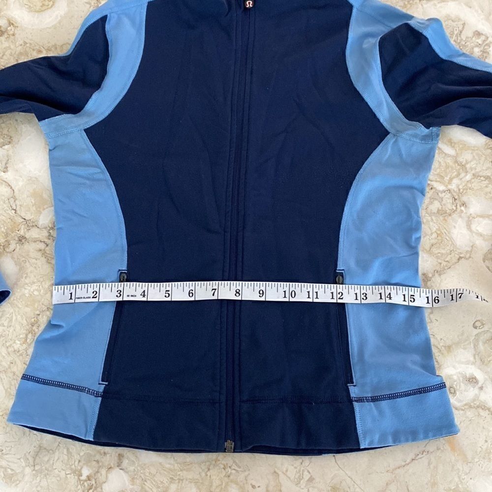 Lululemon Zip Up Jacket - Picture 14 of 15